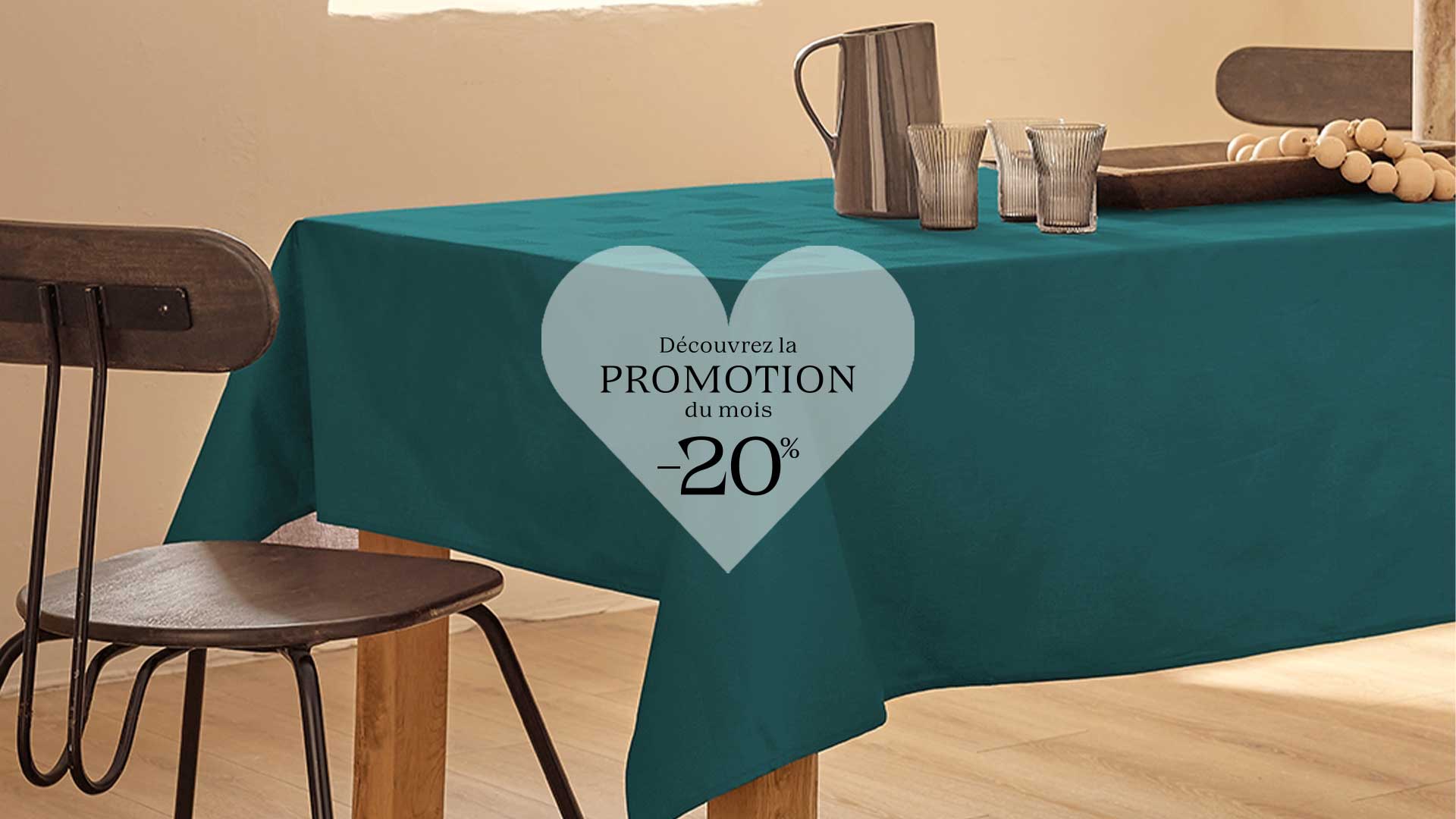 https://boutique.nydel-france.fr/fr/tous-les-produits/107-1631-mini-tactile-nappe-en-damasse-deperlante.html#/26-dimensions-carre_160_x_160_cm/136-couleur-bleu_abysse